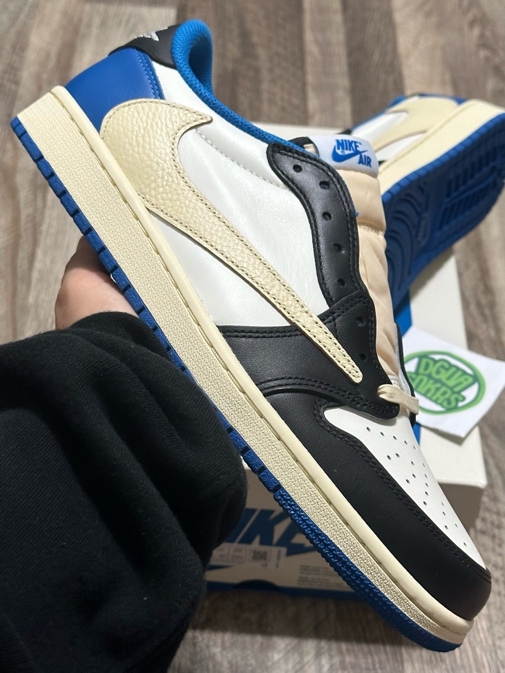 Jordan 1 low × Travis Scott Fragment 1.0